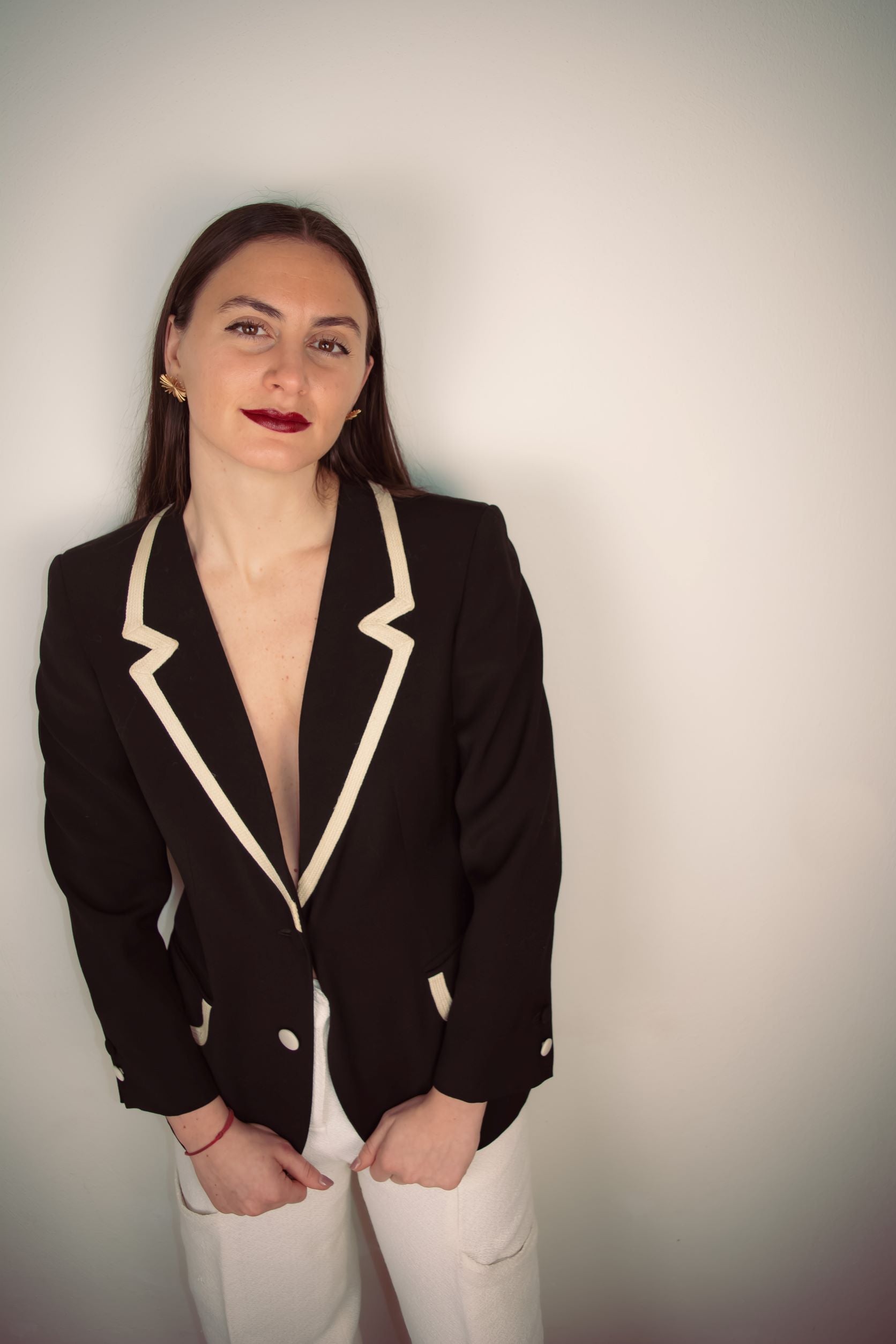 Blazer con profili e bottoni a contrasto