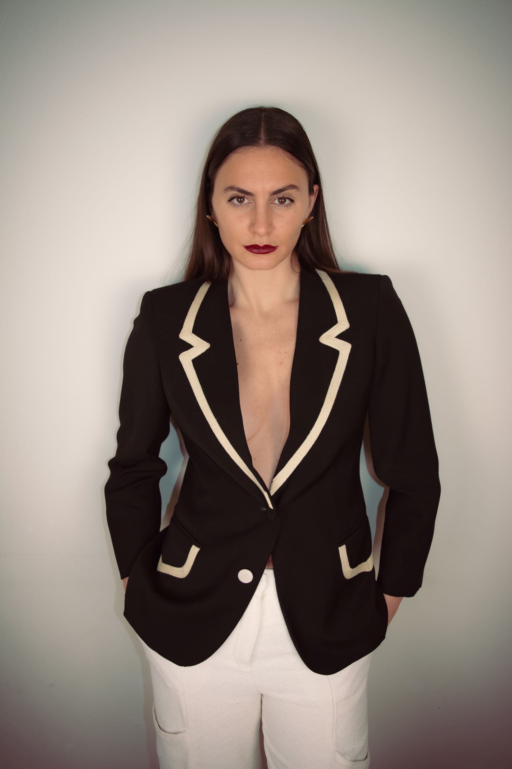 Blazer con profili e bottoni a contrasto